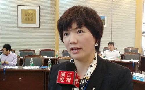 興千田楊麗接受浙江電視臺采訪